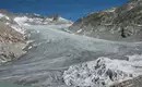 Der beeindruckende Rhonegletscher in einer Berglandschaft der Schweiz.