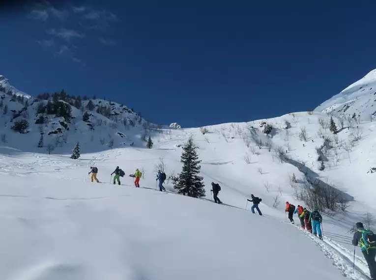 Skitouren & Yoga im stillen Defereggental