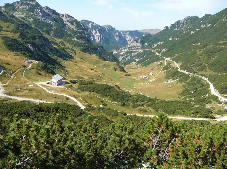 Fernwanderweg E5 von Rovereto nach Verona mit Gepäcktransport und Opernbesuch in der Arena