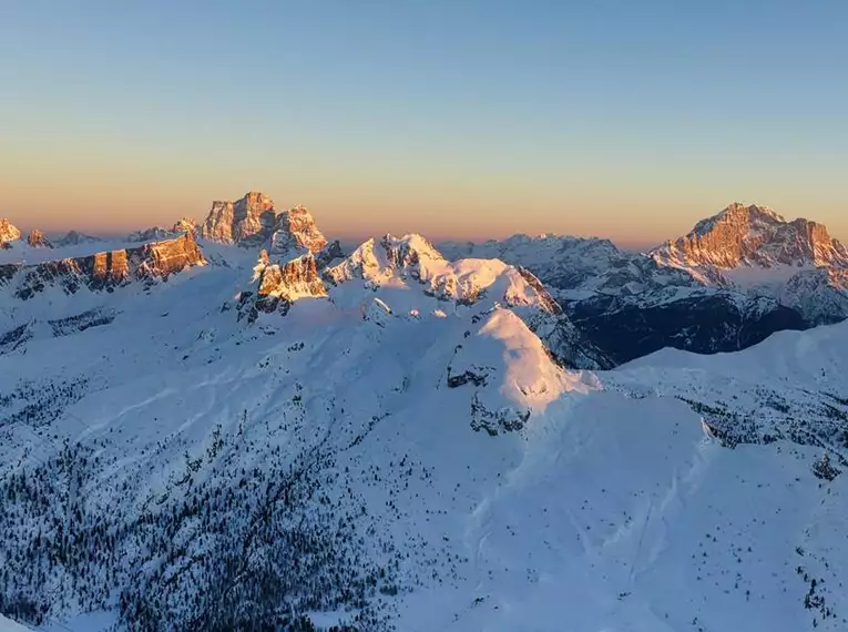 Unsere Dolomiten Skidurchquerung