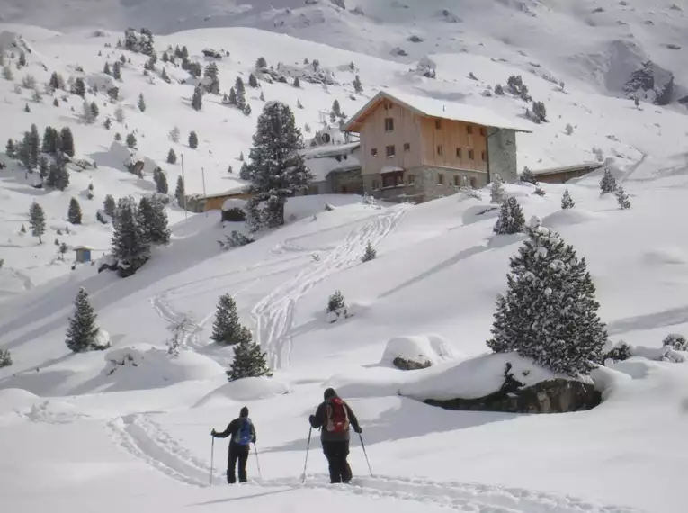 Grundkurs Skitouren auf der Lizumer Hütte