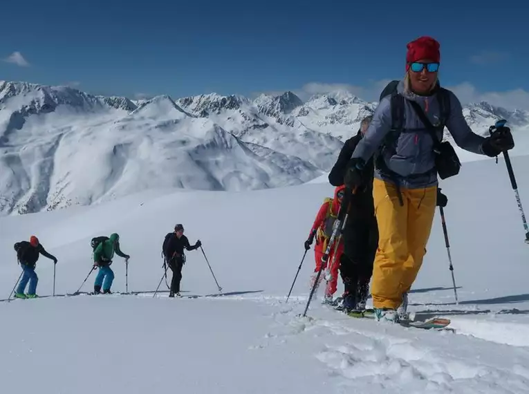 Skitouren & Yoga im stillen Defereggental