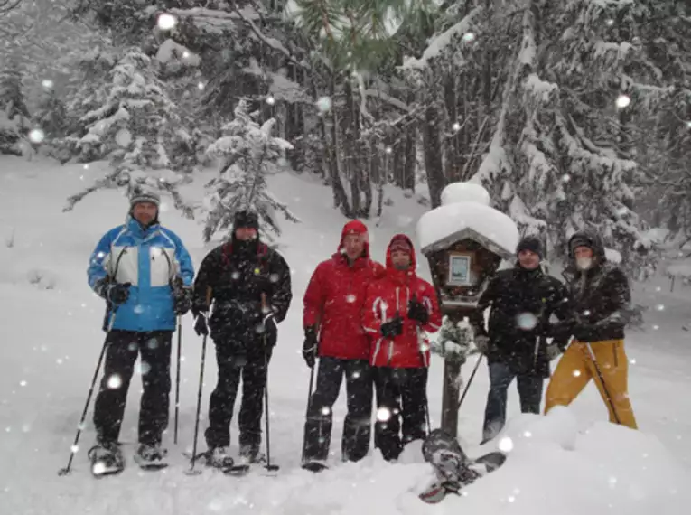 Schneeschuhwandern im stillen Obernbergtal