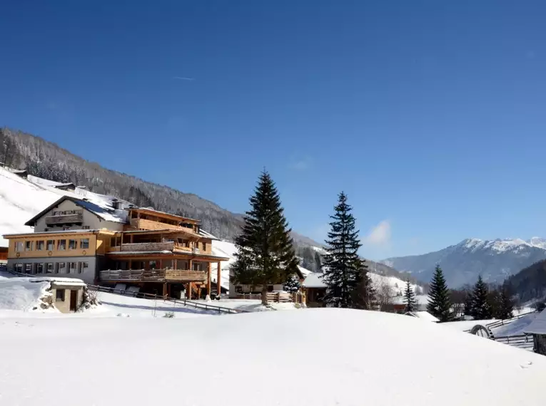 Schneeschuhtouren im stillen Obernbergtal