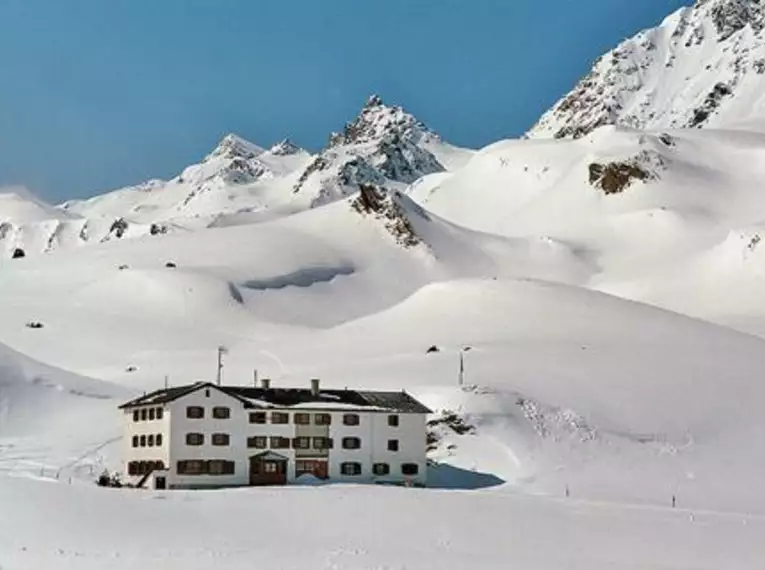 Schneeschuhwandern in der Silvretta