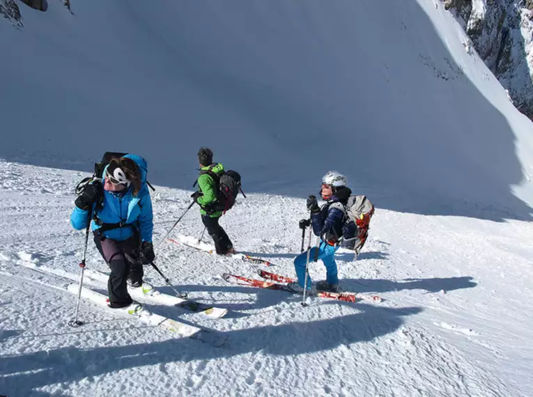 Anspruchsvolle Skitourenwoche im Rosengarten