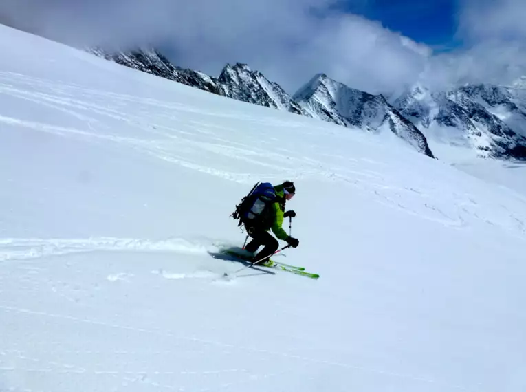 Skidurchquerung entlang der Berner Oberland Haute Route