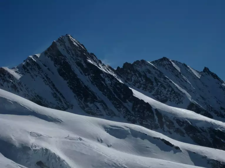 Skidurchquerung entlang der Berner Oberland Haute Route