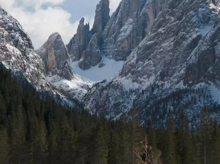 Mittelschwere Schneeschuhtouren in den Dolomiten