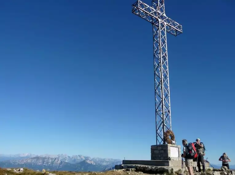 Fernwanderweg E5 von Rovereto nach Verona mit Opernbesuch in der Arena