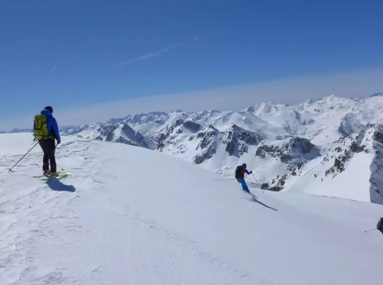 Genuss Skitourenwoche im Val Maira