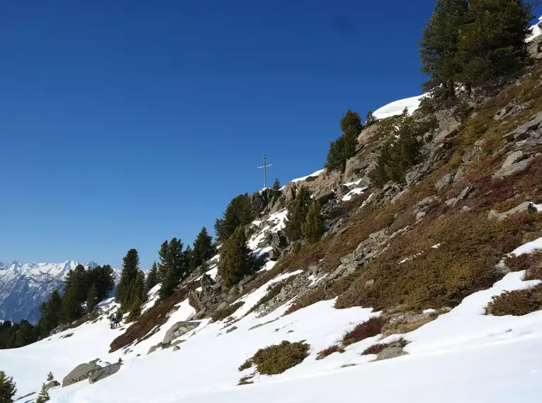 Auf Schneeschuhen unterwegs in Tirol