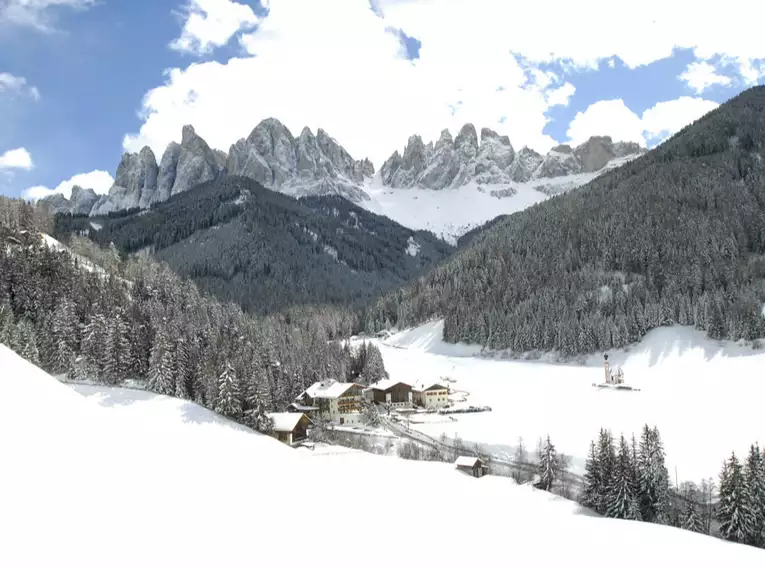 Leichte Schneeschuhtouren im Villnösstal