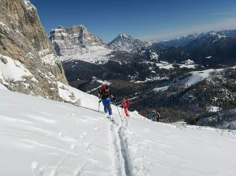 Verlängertes Skitourenwochenende “Go with the snow"