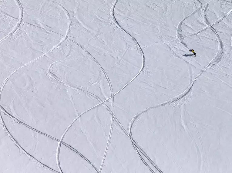 Silvester an der Jenatschhütte - mit Tourenskiern auf Schweizer Dreitausender