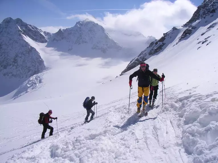 Verlängertes Skitourenwochenende mit Besteigung der Wildspitze (3.772 m)