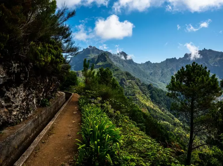 Trekkingabenteuer durch Madeiras majestätisches Zentralmassiv