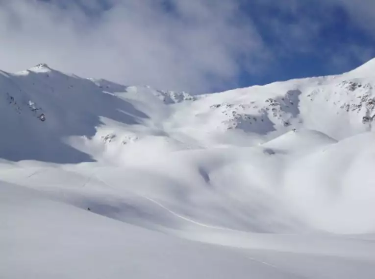 Anspruchsvolle Skitourenwoche auf der Caricc Alm