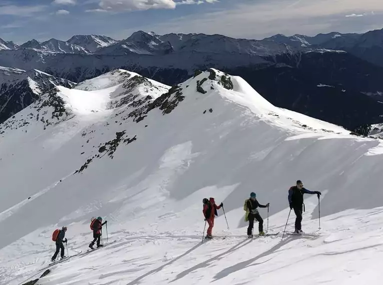 Verlängertes Skitourenwochenende im abgeschiedenen Langtauferer Tal