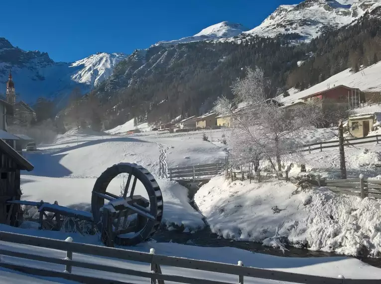 Schneeschuhtouren im stillen Obernbergtal