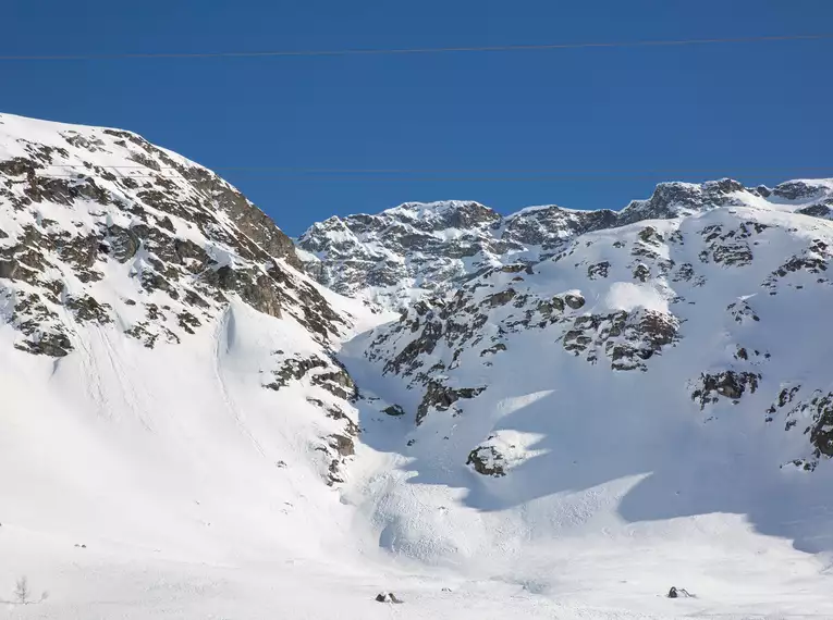 Silvester an der Jenatschhütte - mit Tourenskiern auf Schweizer Dreitausender