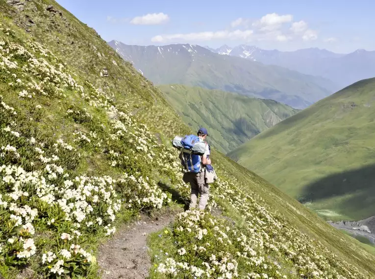 Georgien – Eintauchen in die Naturschönheiten des Großen Kaukasus