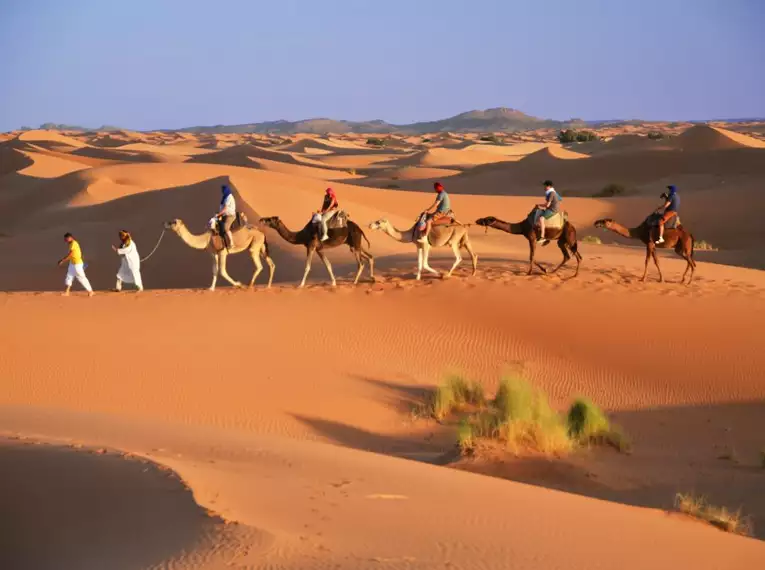 Magische Highlights Marokkos: Erkundung der Königsstädte und Sahara-Dünen