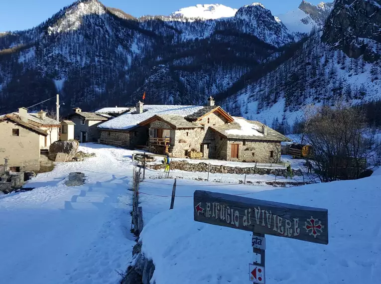 Schneeschuhwandern im Val Maira