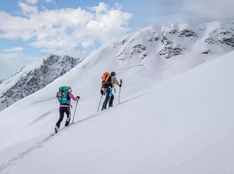 Silvester an der Jenatschhütte - mit Tourenskiern auf Schweizer Dreitausender